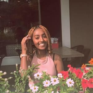 Meet your Posher, Ariam